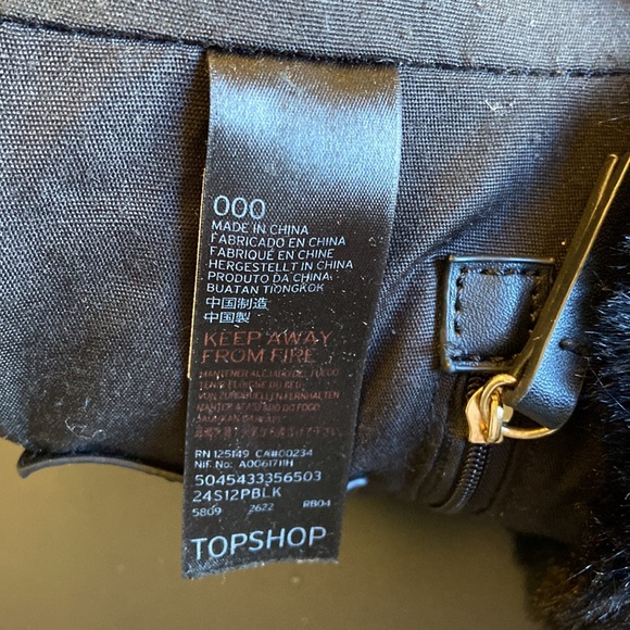 Topshop Teddy Faux Fur Bucket Bag - Picture 8 of 10